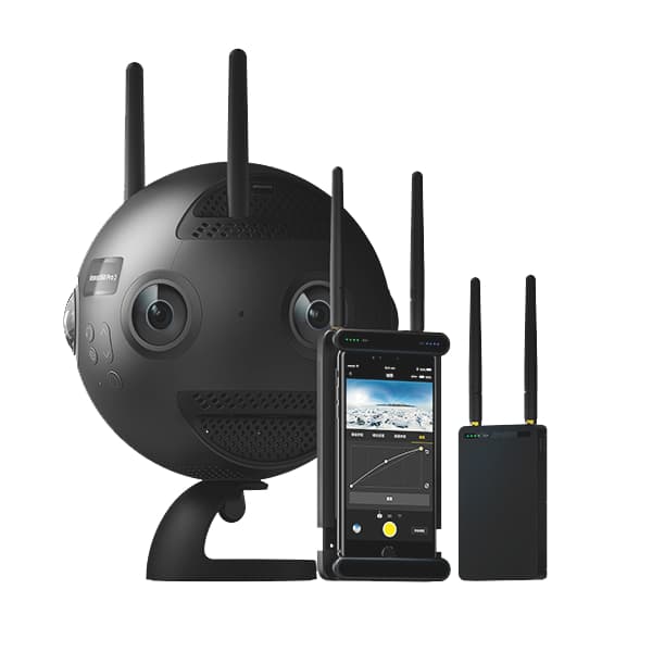 A professional 360-degree camera setup including the spherical camera with external antennas, accompanied by a monitoring device with a screen displaying the camera's feed, and a separate control unit with additional antennas, indicating a sophisticated live capture system.